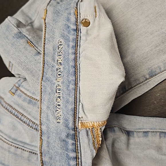 American eagle favorite boyfriend jeans - Picture 4 of 8